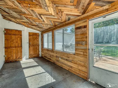 Exterior - 3193 W Temperance, Temperance, MI 48182 photo 3 of 14