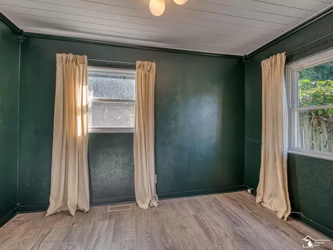 Bedroom - 3193 W Temperance, Temperance, MI 48182 photo 1 of 5