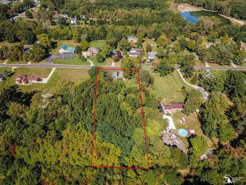 View/Area - 3193 W Temperance, Temperance, MI 48182 photo 4 of 6