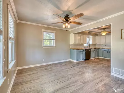 Living - 3193 W Temperance, Temperance, MI 48182 photo 1 of 5