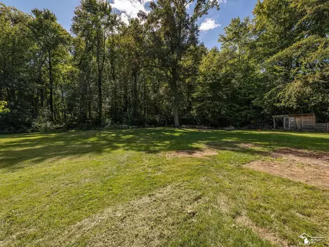 Exterior - 3193 W Temperance, Temperance, MI 48182 photo 7 of 14
