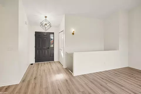Entry Way - 56274 Robin, Macomb, MI 48042 photo 1 of 1