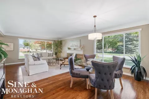Dining - 605 Hidden, Grosse Pointe Woods, MI 48235 photo 2 of 3