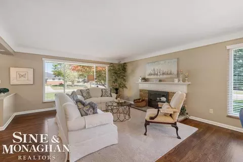 Living - 605 Hidden, Grosse Pointe Woods, MI 48235 photo 1 of 3