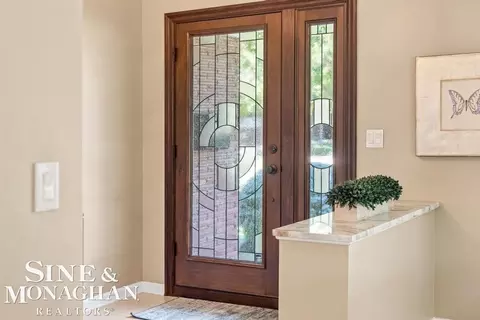 Entry Way - 605 Hidden, Grosse Pointe Woods, MI 48235 photo 2 of 6