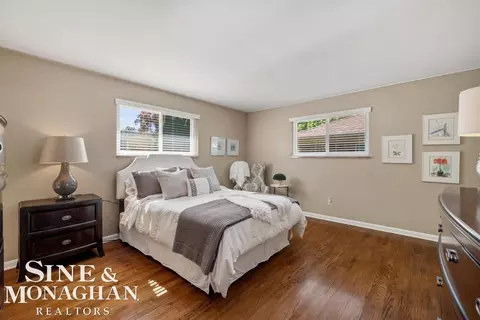 Bedroom - 605 Hidden, Grosse Pointe Woods, MI 48235 photo 2 of 3
