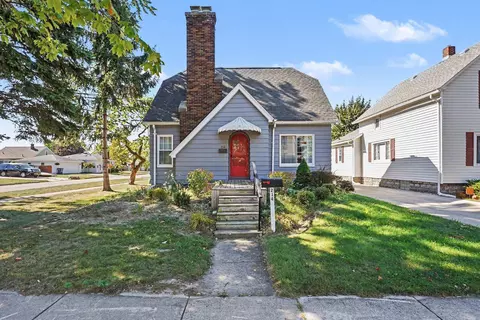 214 S S Mtn, Bay City, MI 48706