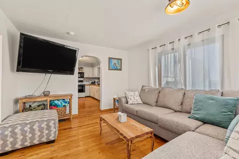 Living - 214 Hickory, Munising, MI 49862 photo 2 of 3