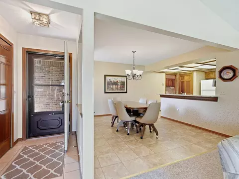 Entry Way - 15385 Windmill #60, Macomb, MI 48044 photo 1 of 1