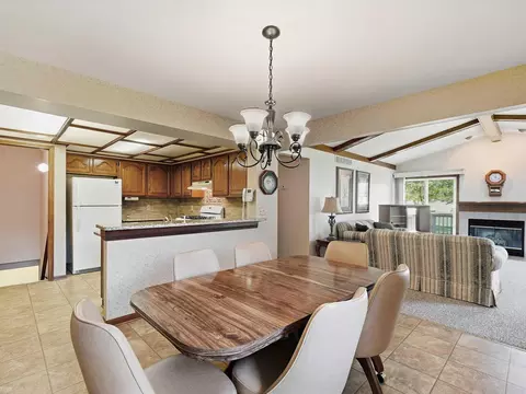 Dining - 15385 Windmill #60, Macomb, MI 48044 photo 3 of 3