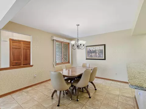 Dining - 15385 Windmill #60, Macomb, MI 48044 photo 2 of 3