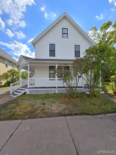 121 Fisher, Marquette, MI 49855