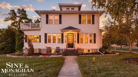 515 Adams St, Saint Clair, MI 48079
