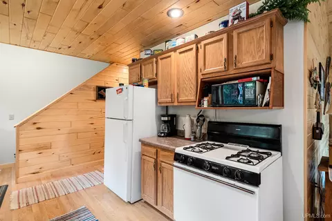 Kitchen - E6971 Maple Grove, Munising, MI 49862 photo 2 of 3