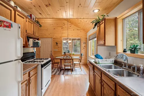 Kitchen - E6971 Maple Grove, Munising, MI 49862 photo 1 of 3