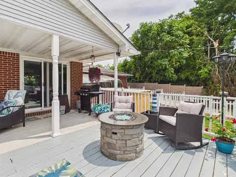 Exterior - 3183 Bluebush, Monroe, MI 48162 photo 12 of 33