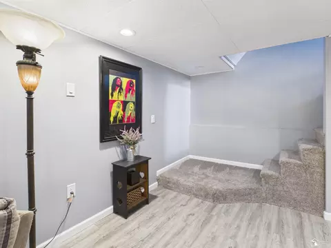 Entry Way - 3183 Bluebush, Monroe, MI 48162 photo 4 of 4