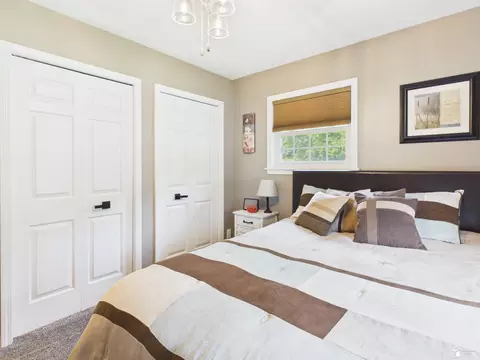 Bedroom - 3183 Bluebush, Monroe, MI 48162 photo 6 of 11