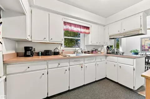 Kitchen - 537 N Neeper, Capac, MI 48014 photo 4 of 5