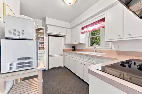 Kitchen - 537 N Neeper, Capac, MI 48014 photo 1 of 5