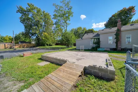 Exterior - 115 Seeley, Adrian, MI 49221 photo 7 of 11