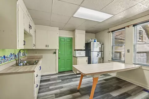 Kitchen - 2015 7th, Bay City, MI 48708 photo 2 of 2