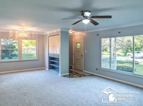 Living - 1516 Riverview, Monroe, MI 48162 photo 2 of 2