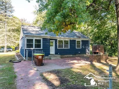Exterior - 1516 Riverview, Monroe, MI 48162 photo 8 of 9