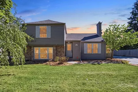 2906 Braley, Midland, MI 48640