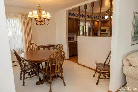 Dining - 1818 Prairie, Ishpeming, MI 49849 photo 3 of 4