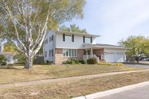 Exterior - 1818 Prairie, Ishpeming, MI 49849 photo 6 of 12