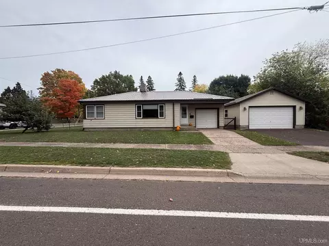420 N Hemlock, Ironwood, MI 49938