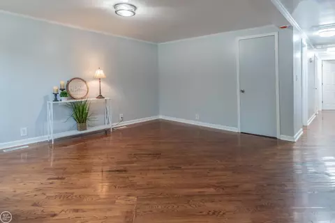 Living - 549 Edwards, Algonac, MI 48001 photo 2 of 3