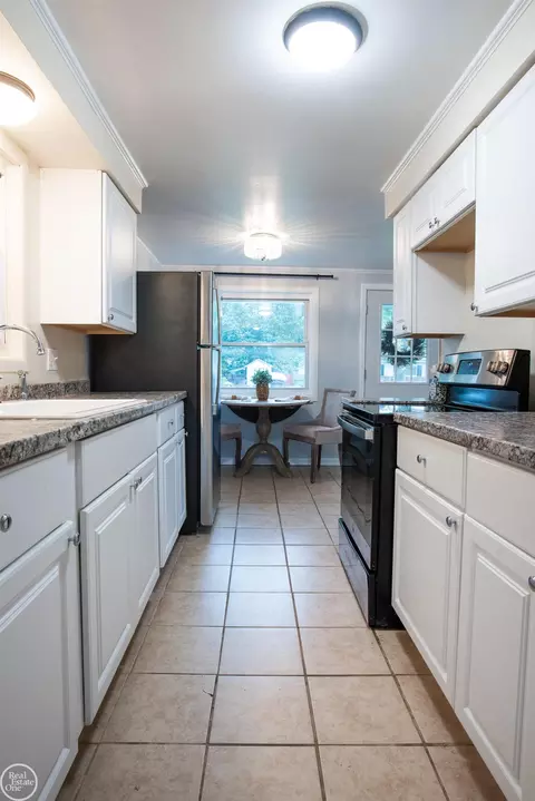 Kitchen - 549 Edwards, Algonac, MI 48001 photo 2 of 2