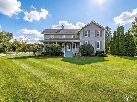 8115 Douglas, Lambertville, MI 48144