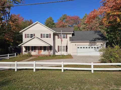6425 Us 41, Marquette, MI 49855