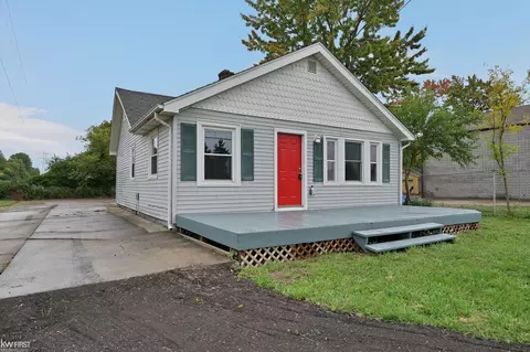8508 N Saginaw, Mount Morris, MI 48458
