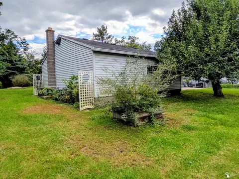 Exterior - 12430 Maxwell, Carleton, MI 48117 photo 4 of 10