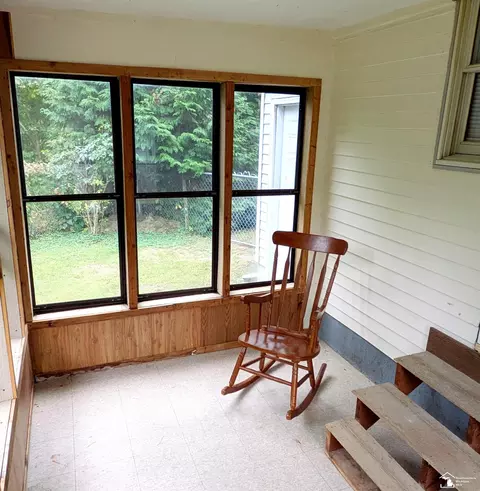 Exterior - 12430 Maxwell, Carleton, MI 48117 photo 7 of 10