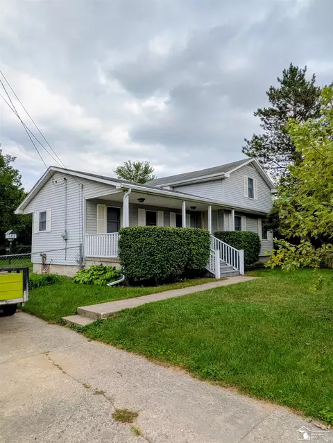Exterior - 12430 Maxwell, Carleton, MI 48117 photo 2 of 10