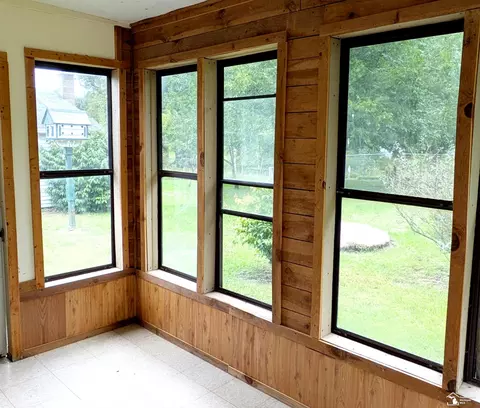 Exterior - 12430 Maxwell, Carleton, MI 48117 photo 6 of 10