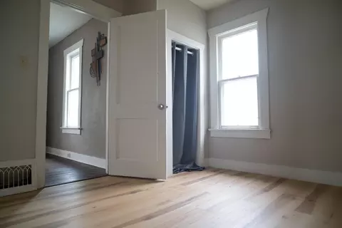 Bedroom - 809 Campbell, Flint, MI 48507 photo 1 of 6