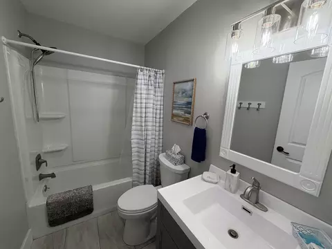 Bath - 3943 Wice, Gladwin, MI 48624 photo 1 of 5