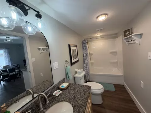 Bath - 3943 Wice, Gladwin, MI 48624 photo 3 of 5