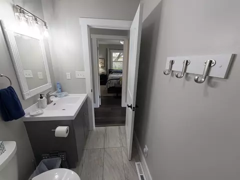 Bath - 3943 Wice, Gladwin, MI 48624 photo 2 of 5