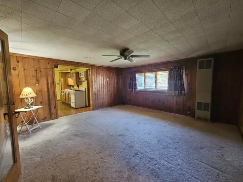Living - 10141 Suzanne, Harrison, MI 48625 photo 2 of 4