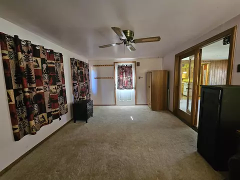 Living - 10141 Suzanne, Harrison, MI 48625 photo 4 of 4