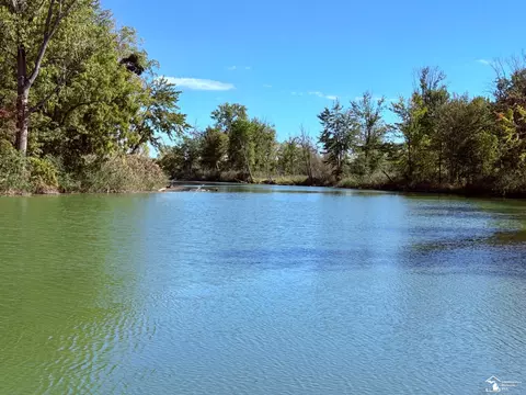 7505 S Huron Riv, South Rockwood, MI 48179