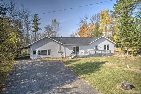 n1307 Hamilton Lake Road, Vulcan, MI 49892