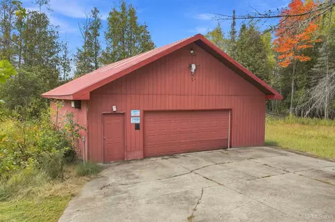 Exterior - 4995 E Maple Ridge 37th, Rock, MI 49880 photo 3 of 6